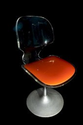 CLEAR PLASTIC TULIP CHAIRSide