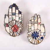 Cleo Mussi, Right Hand Red Ros