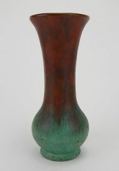 CLEWELL ART POTTERY VASEClewel
