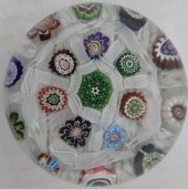 CLICHY CHEQUER PAPERWEIGHT WIT