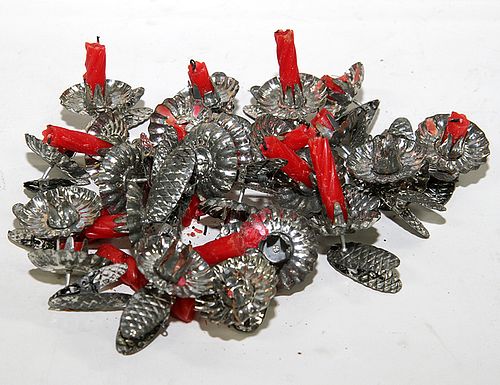 CLIP ON CHRISTMAS ORNAMENTSA