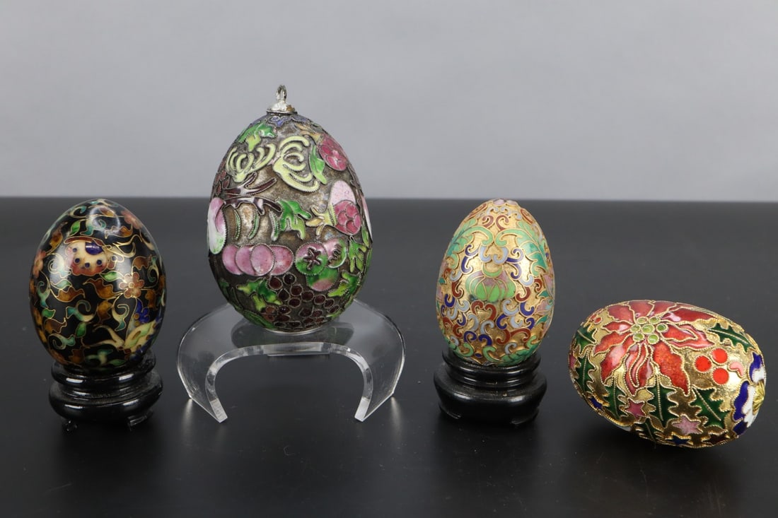 CLOISONNE EGGS, GROUP OF 4CLOISONNE