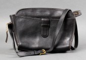COACH BLACK LEATHER PURSE / HA