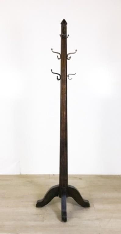 COAT TREEHat Tree Stand on Four