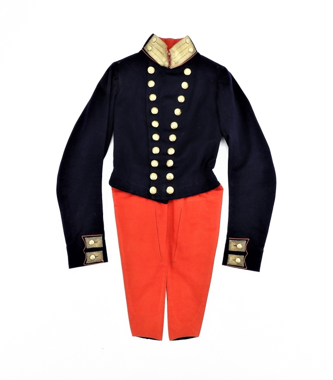 COATEE IDENTIFIED TO JULIUS