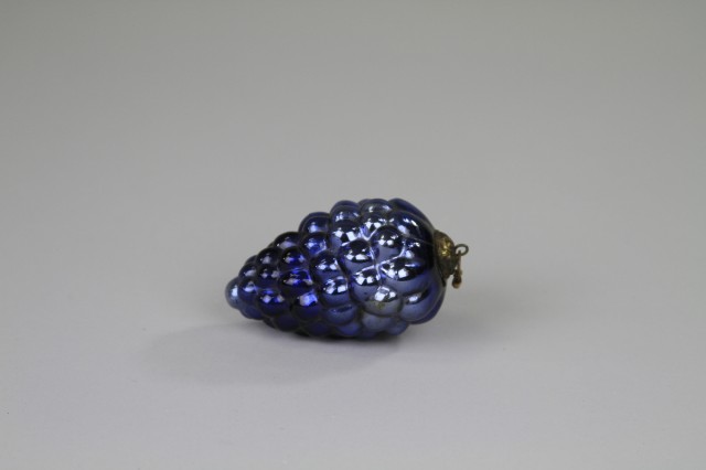 COBALT BLUE BUNCH OF GRAPES