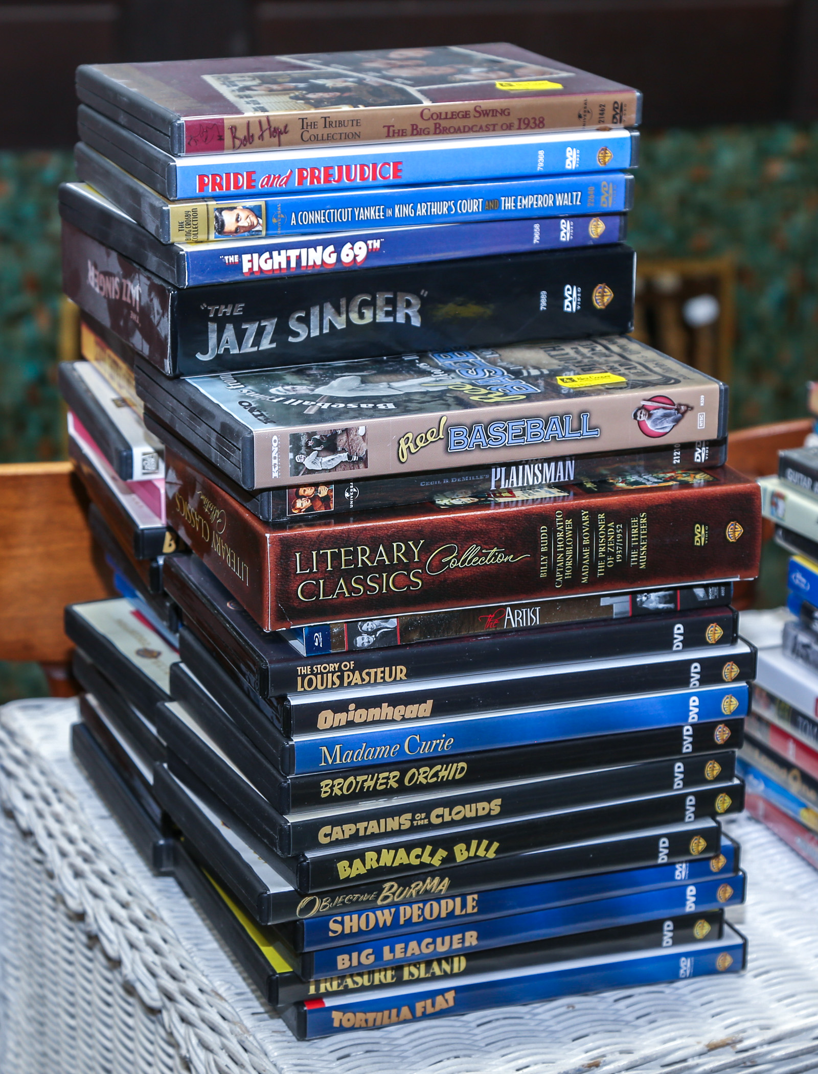 COCONTENTS GROUP OF CLASSIC MOVIE