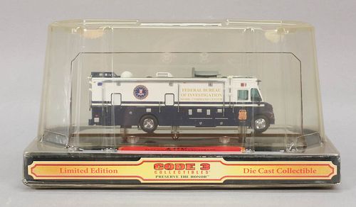 CODE 3 FBI MODEL TRUCK 1/64