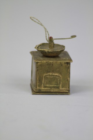 COFFEE GRINDER DRESDEN CANDY