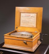 COIN-OPERATED REGINA DISC MUSI