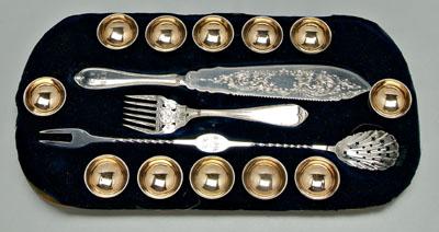 Coin silver cased serving set: oval