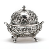 COIN SILVER REPOUSSE BUTTER DI