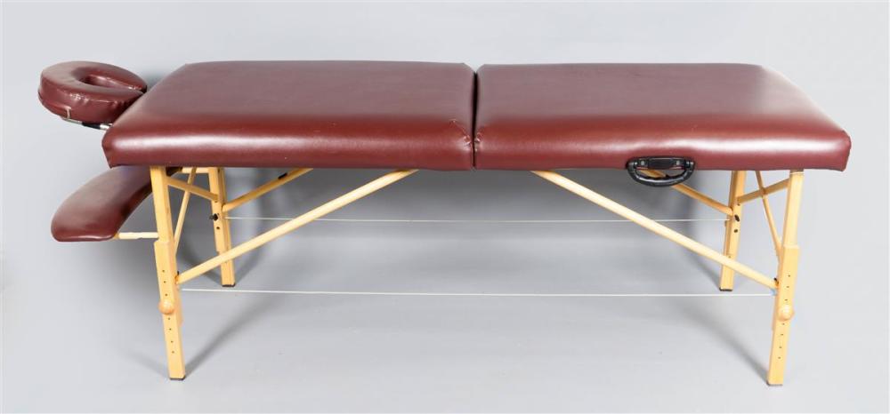 COLLAPSIBLE MASSAGE TABLE,