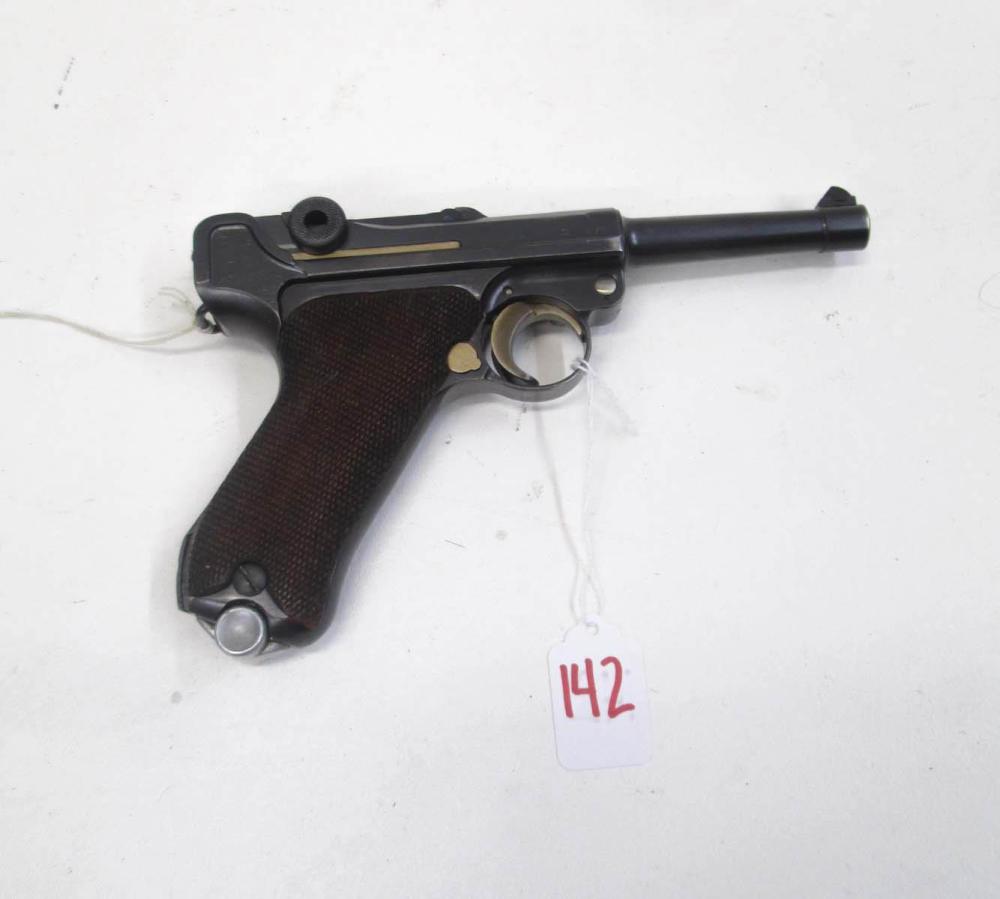 COLLECTIBLE GERMAN WW2 LUGER SEMI