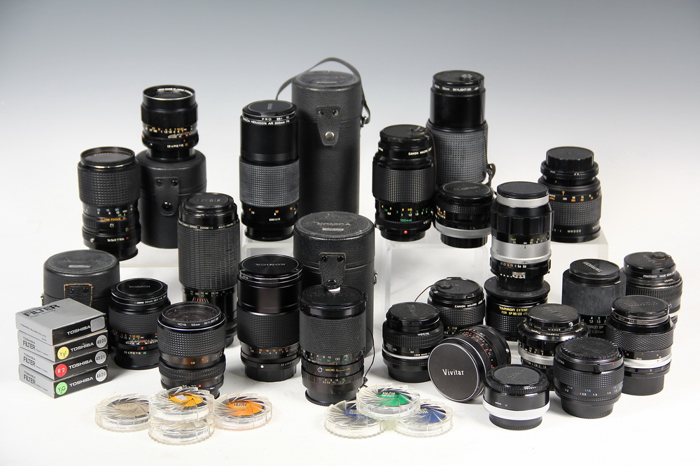 COLLECTION (20) CAMERA LENSES -
