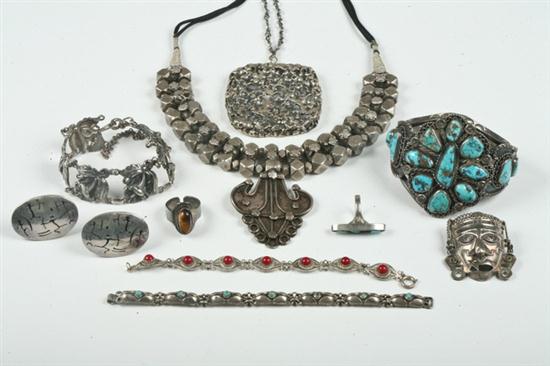 COLLECTION NATIVE AMERICAN AND