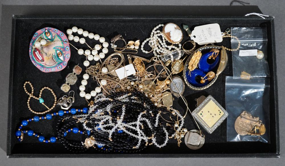 COLLECTION OF 10-KARAT GOLD