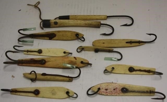 COLLECTION OF 11 SINGLE AND