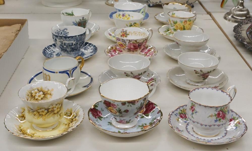 COLLECTION OF 14 ASSORTED PORCELAIN