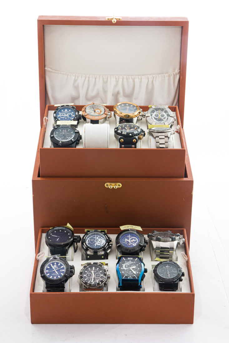 COLLECTION OF (15) INVICTA