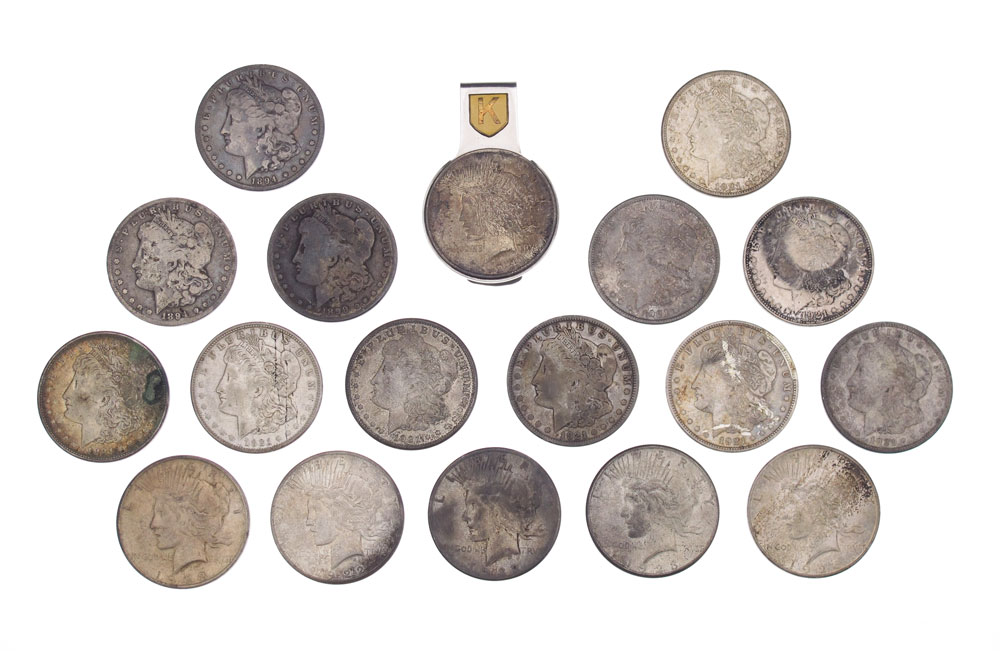 COLLECTION OF 18 MORGAN & PEACE
