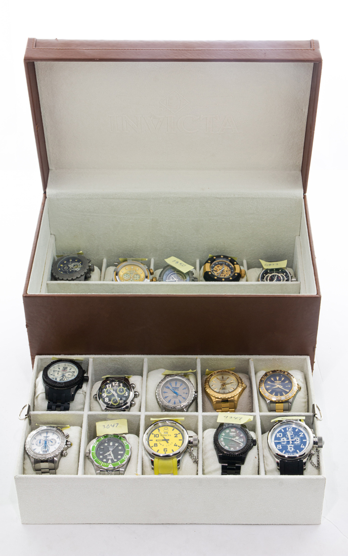 COLLECTION OF (20) INVICTA