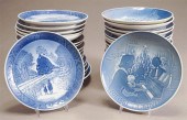 COLLECTION OF 35 VINTAGE PORCE