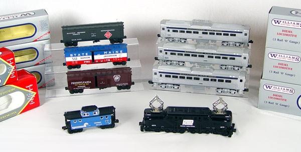 COLLECTION OF 8 ASSORTED WILLIAMS