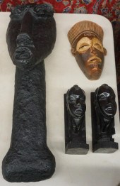 COLLECTION OF AFRICAN/OCEANIC