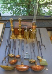 COLLECTION OF ANTIQUE AND PRIM