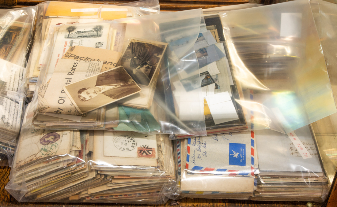 COLLECTION OF APPROXIMATELY 1000