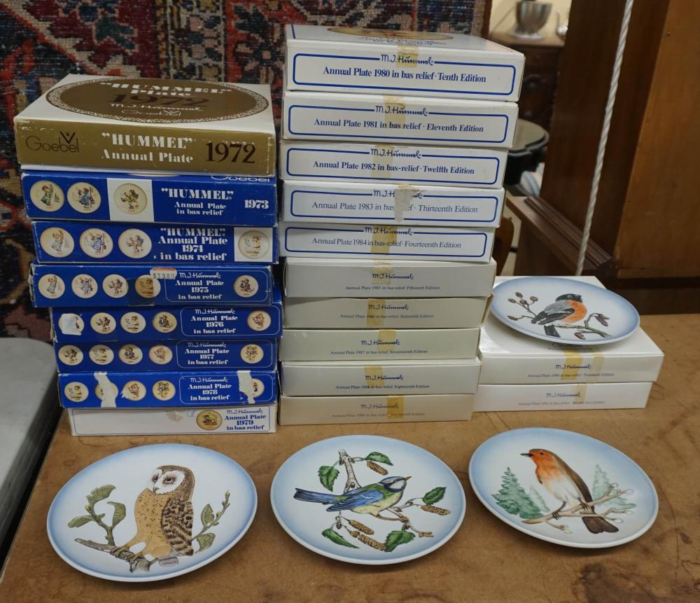 COLLECTION OF APPROXIMATELY 20