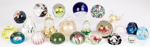 COLLECTION OF ART GLASS