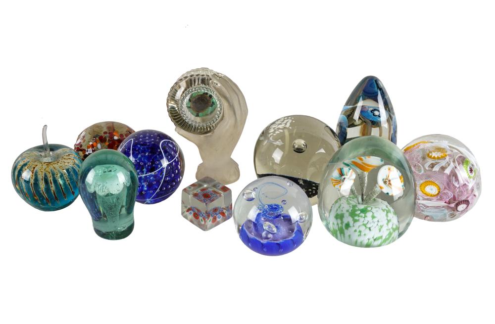COLLECTION OF ART GLASS