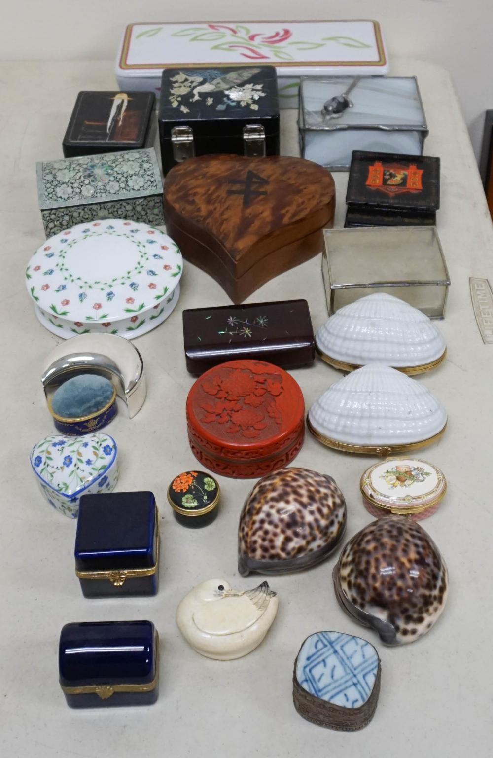COLLECTION OF ASSORTED