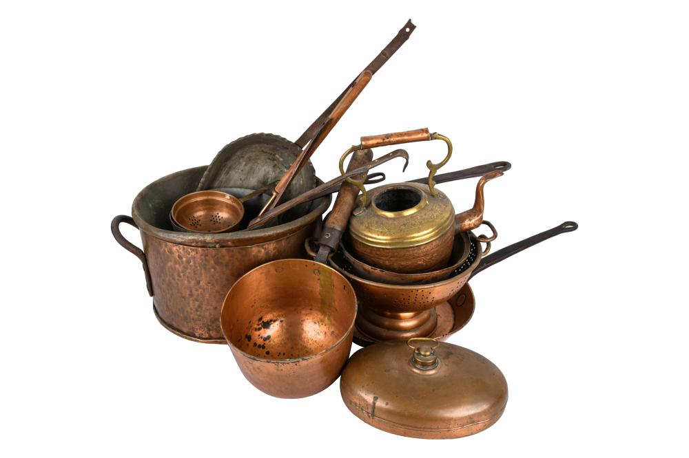 COLLECTION OF ASSORTED COPPER POTS,