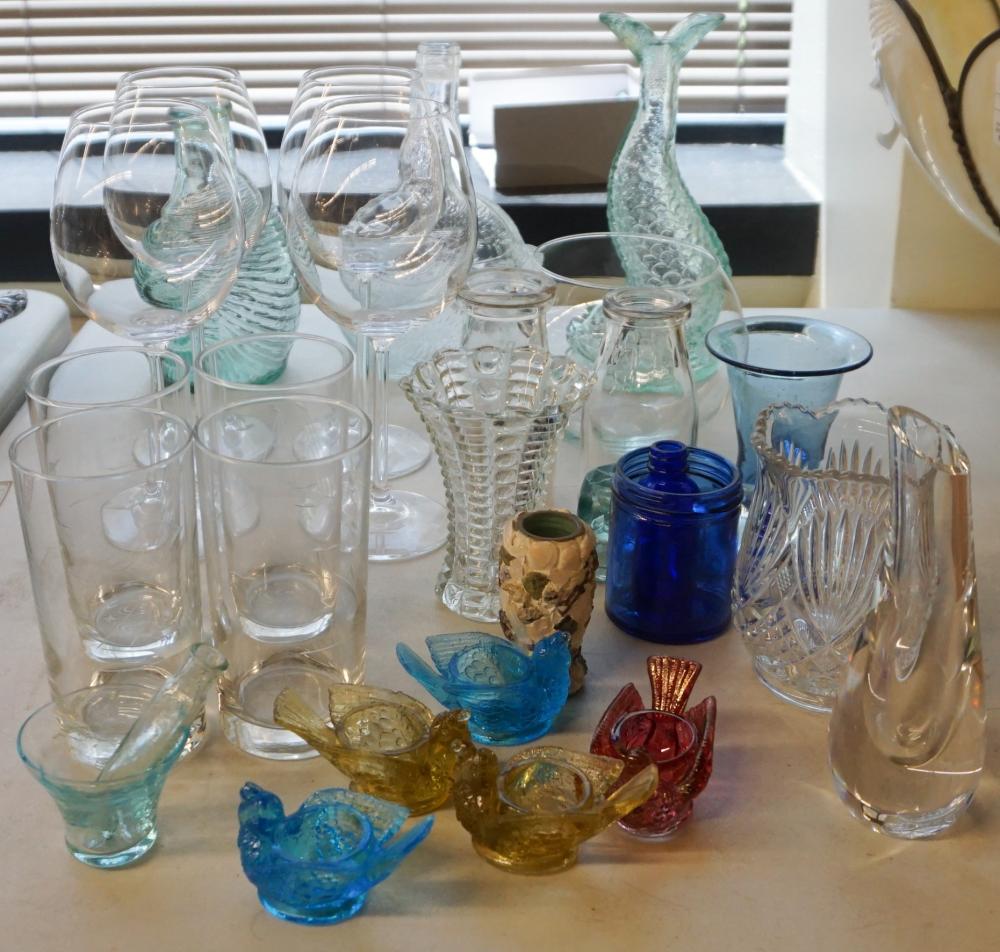 COLLECTION OF ASSORTED GLASS