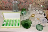 COLLECTION OF ASSORTED GLASS D