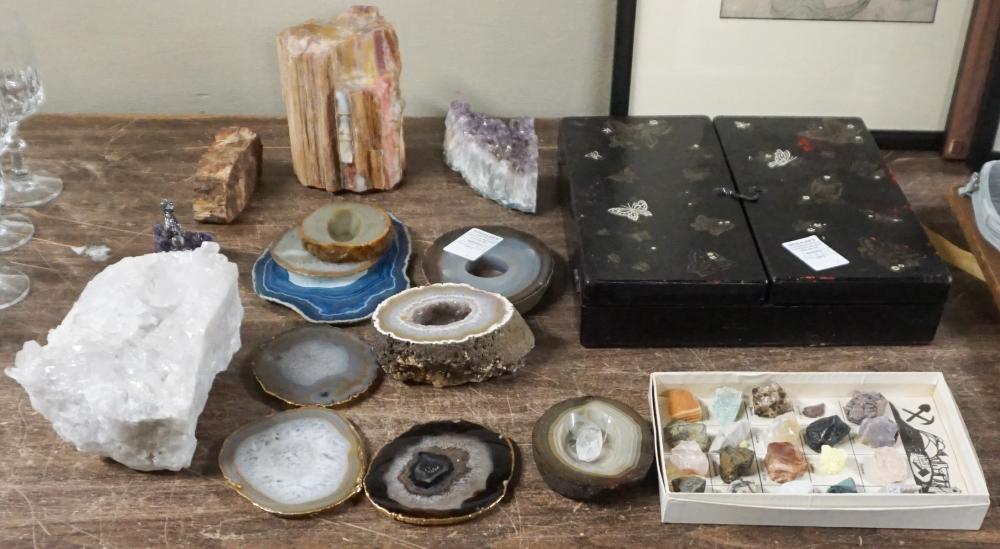 COLLECTION OF ASSORTED ROCKS AND
