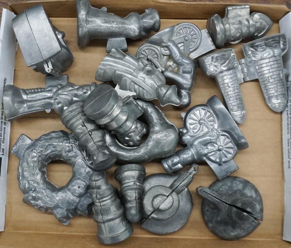 COLLECTION OF ASSORTED VINTAGE CAST