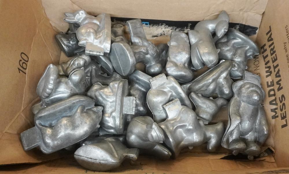 COLLECTION OF ASSORTED VINTAGE CAST