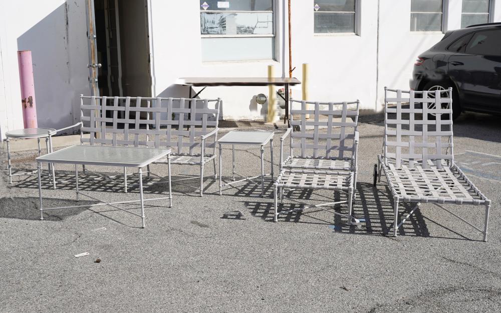 COLLECTION OF BROWN JORDAN PATIO