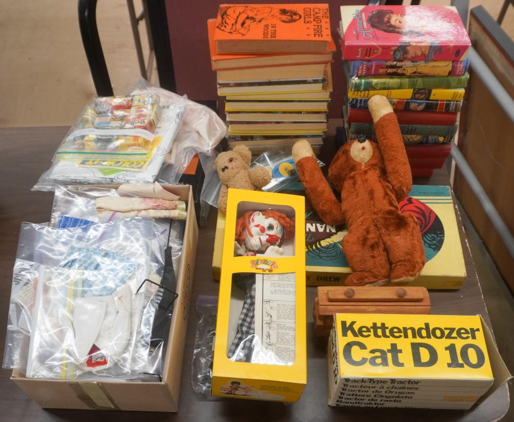 COLLECTION OF CHILDREN'S BOOKS,