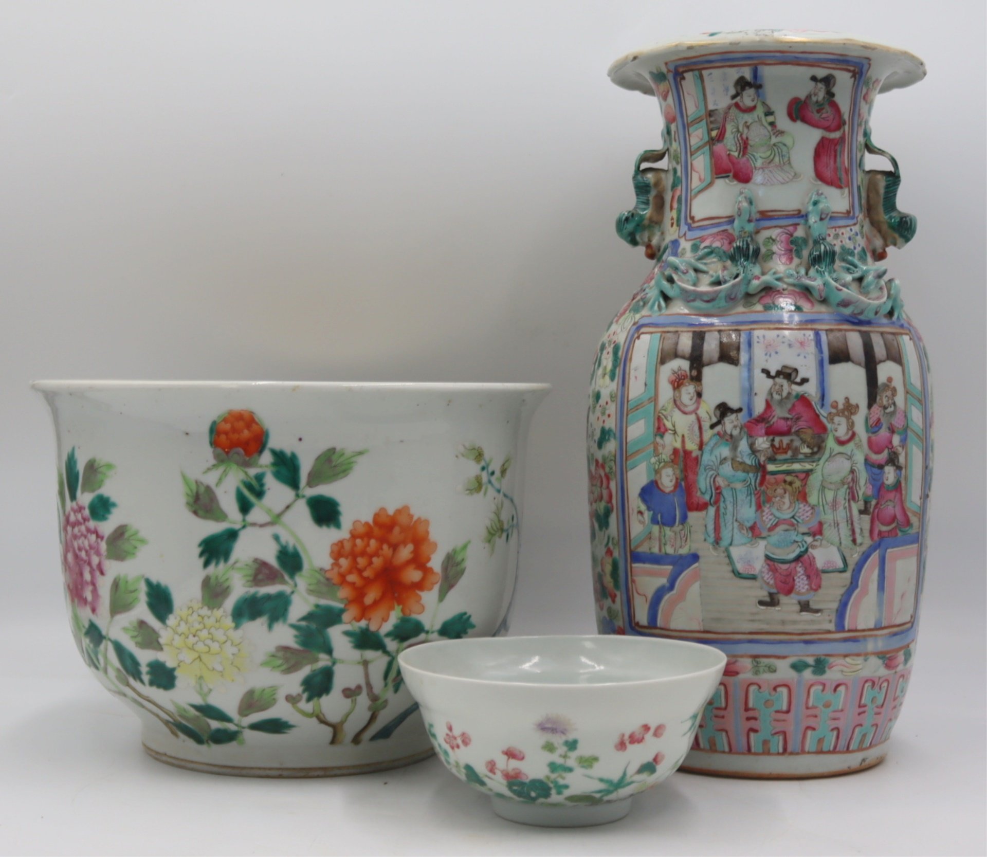 COLLECTION OF CHINESE FAMILLE