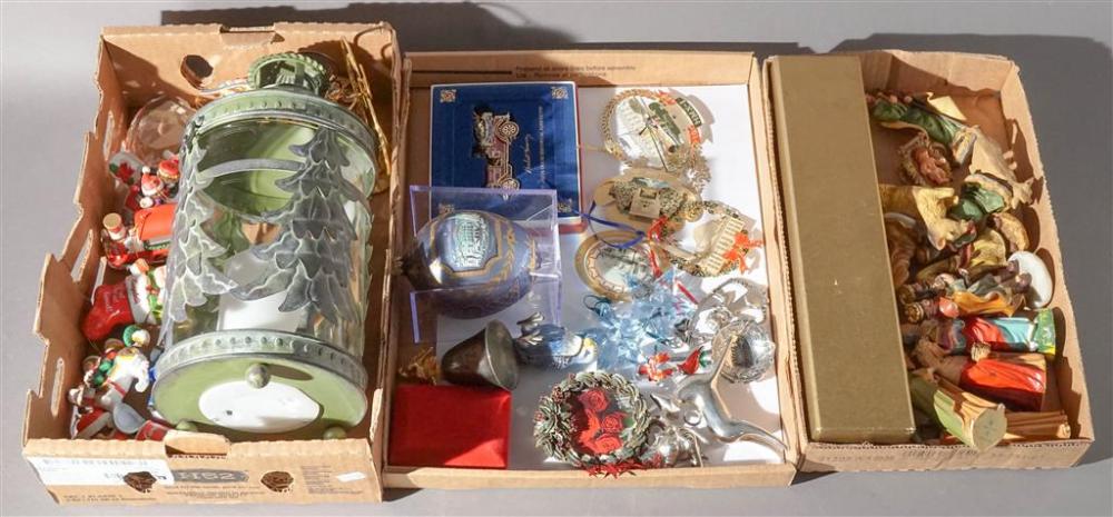 COLLECTION OF CHRISTMAS ORNAMENTS