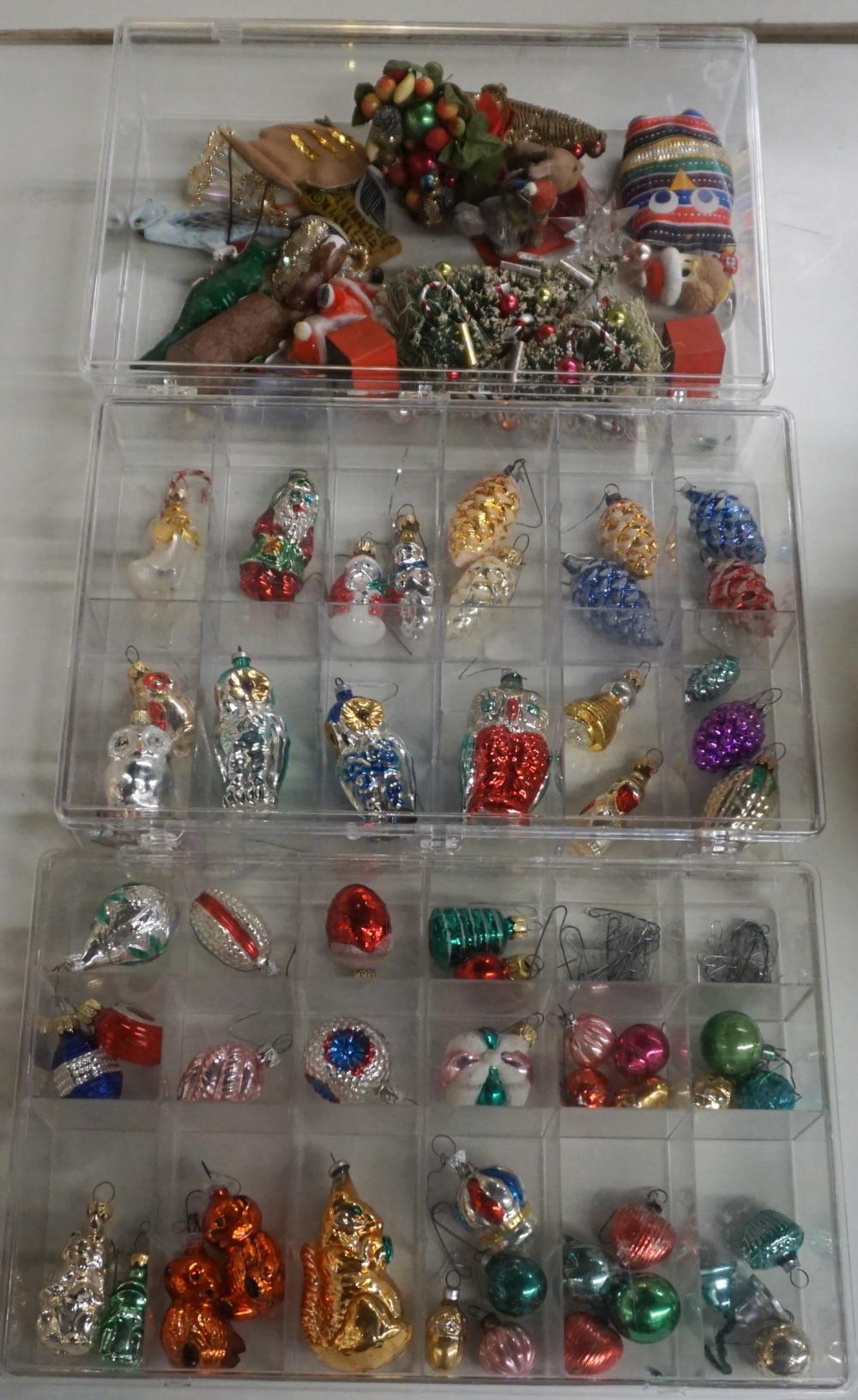 COLLECTION OF CHRISTMAS