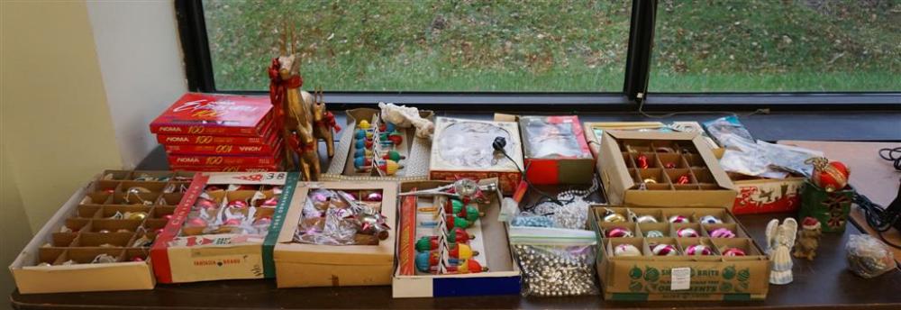 COLLECTION OF CHRISTMAS TREE