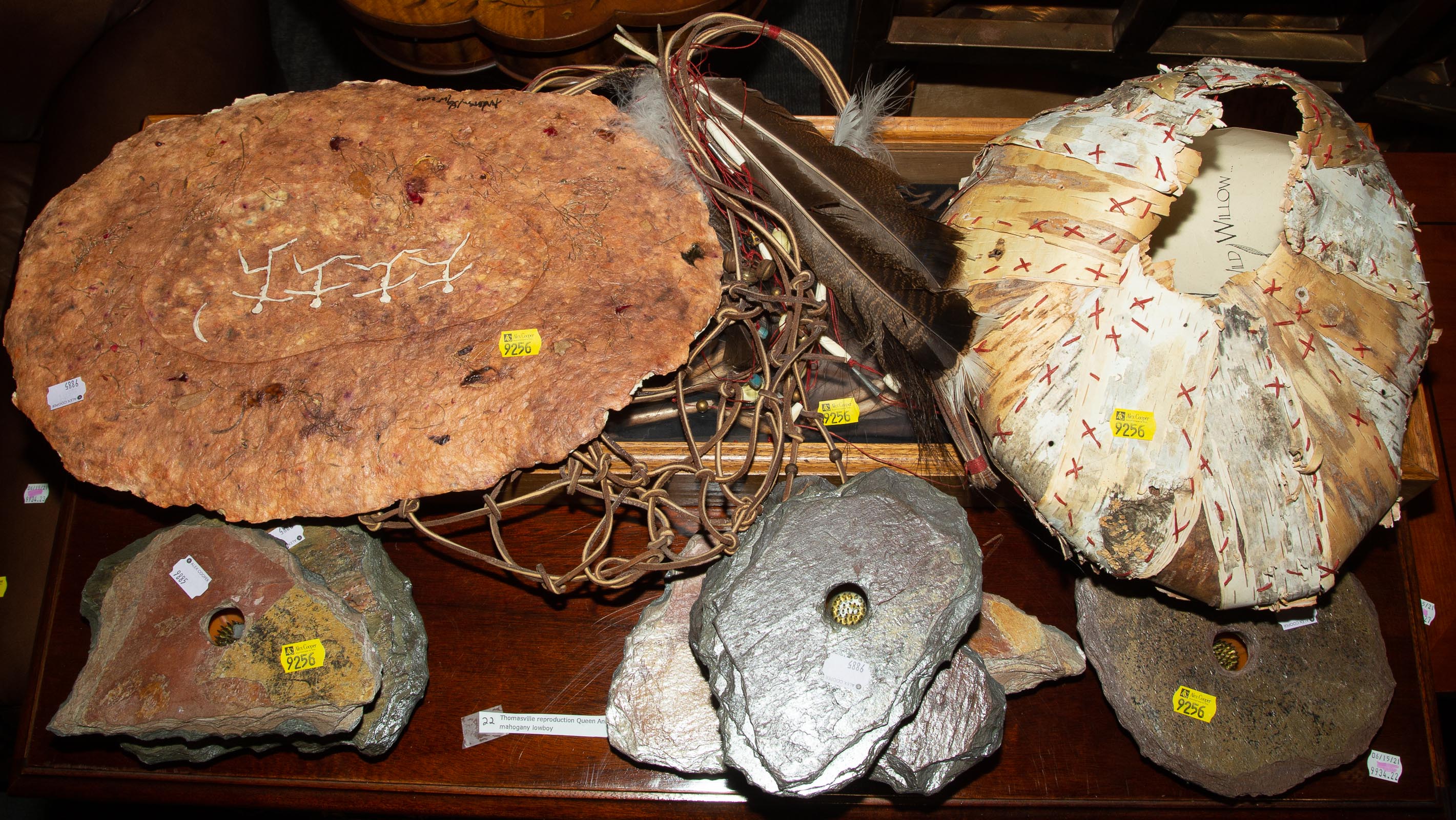 COLLECTION OF DECORATIVE ARTS &