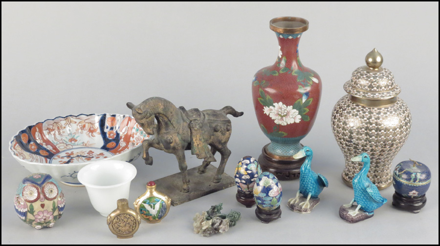 COLLECTION OF DECORATIVE ITEMS.