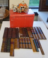 COLLECTION OF DECORATIVE PLAST
